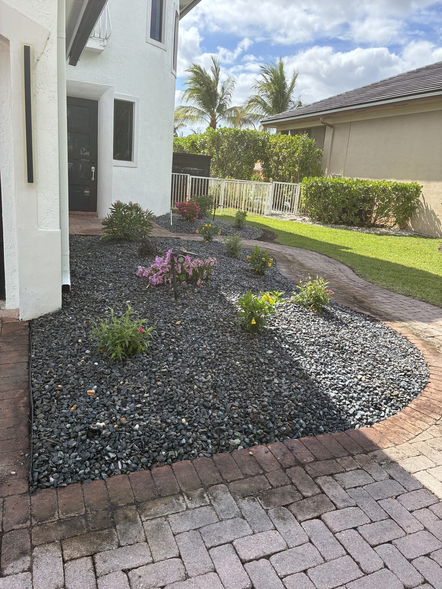 Stone & shrub front design